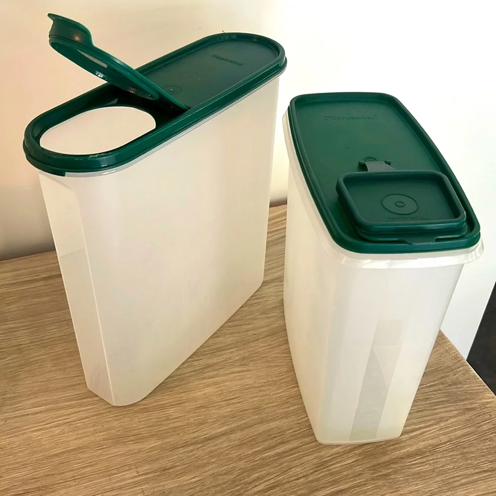 CEREAL/ DRY GOODS containers with flip lids from Tupperware. Very good c…